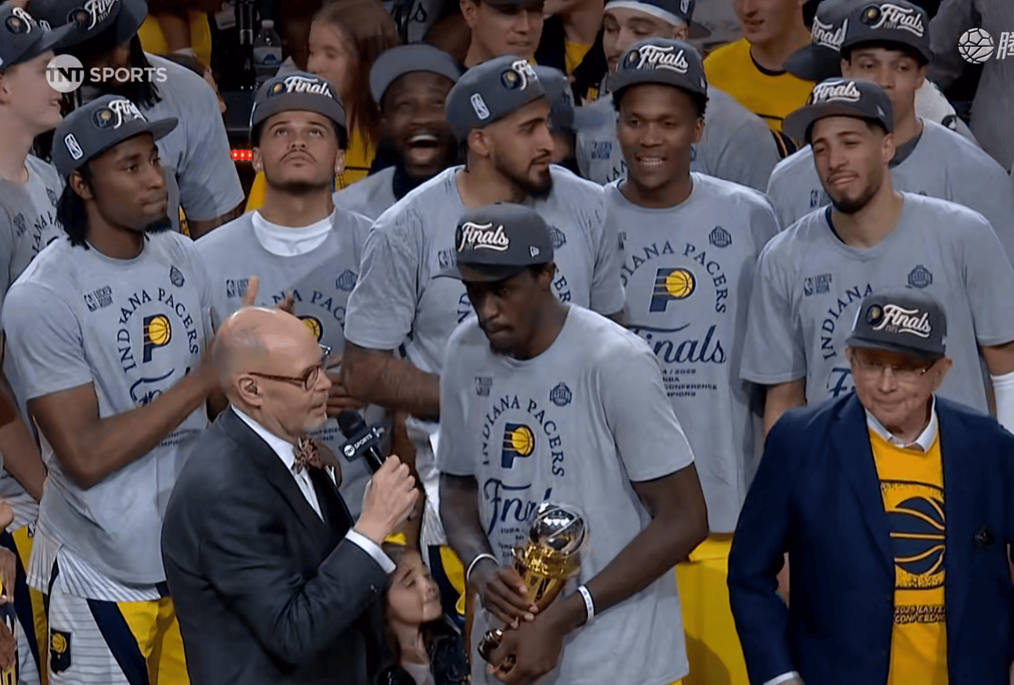 关于西亚卡姆巅峰对决，德约科维奇与50激战加拿大队分钟，关键助攻胜负难料！的信息